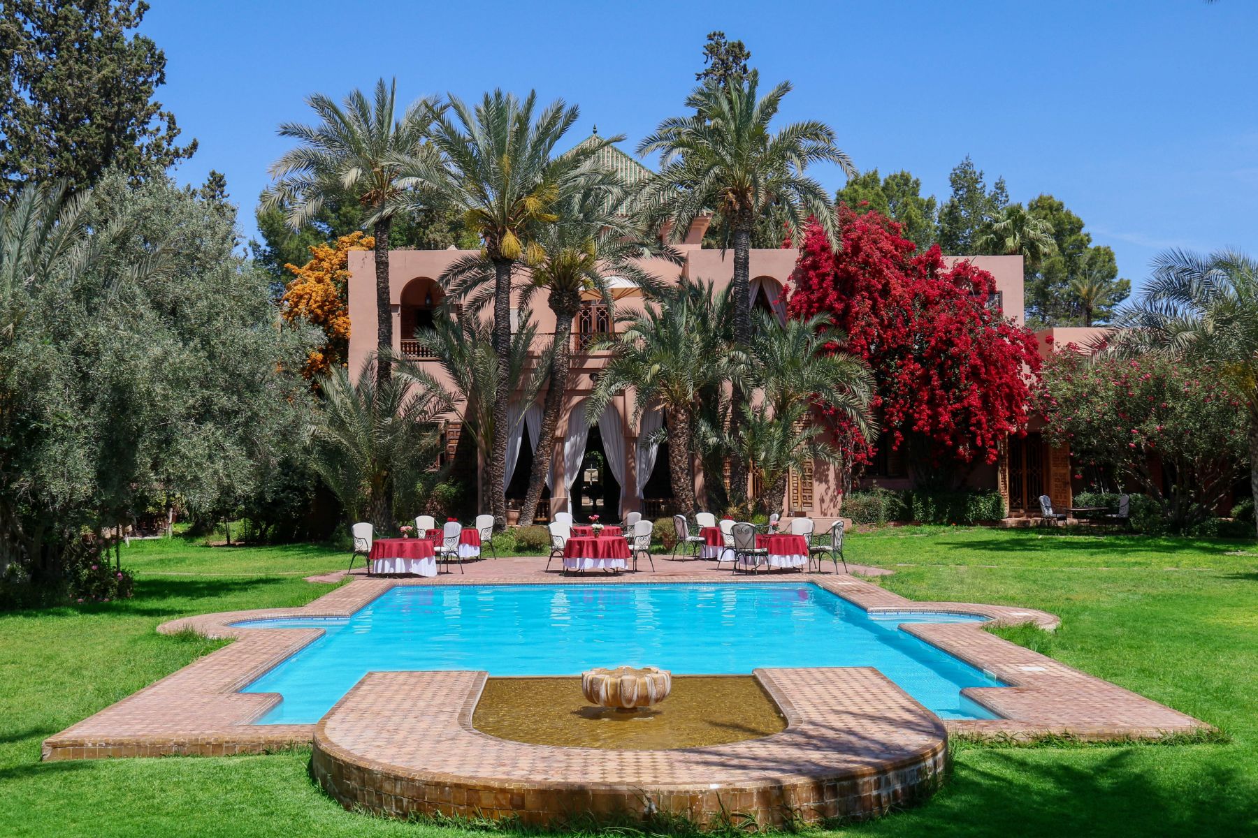 Palmeraie luxury villa wedding venue in Marrakech — gardens and pool